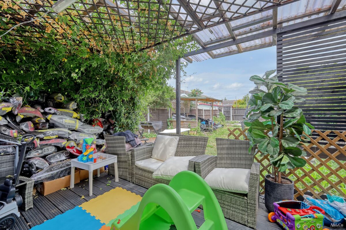 Brindles Close, Linford, Stanford-le-Hope