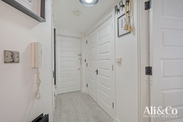 Albany Heights, Grays