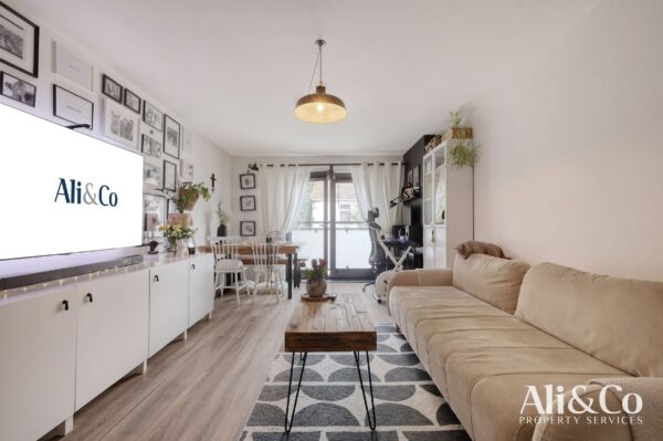 Albany Heights, Grays