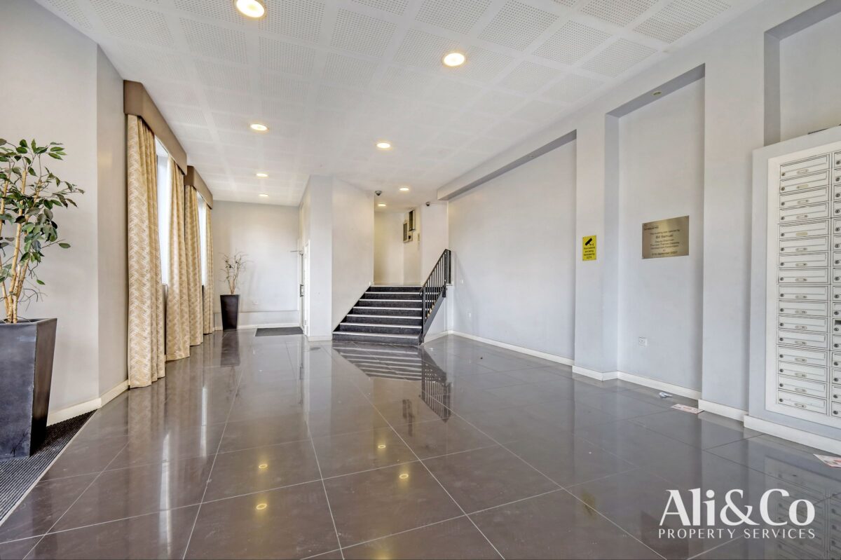 Albany Heights, Grays