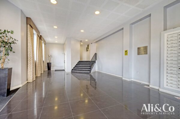 Albany Heights, Grays