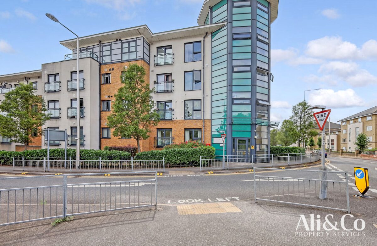 Albany Heights, Grays