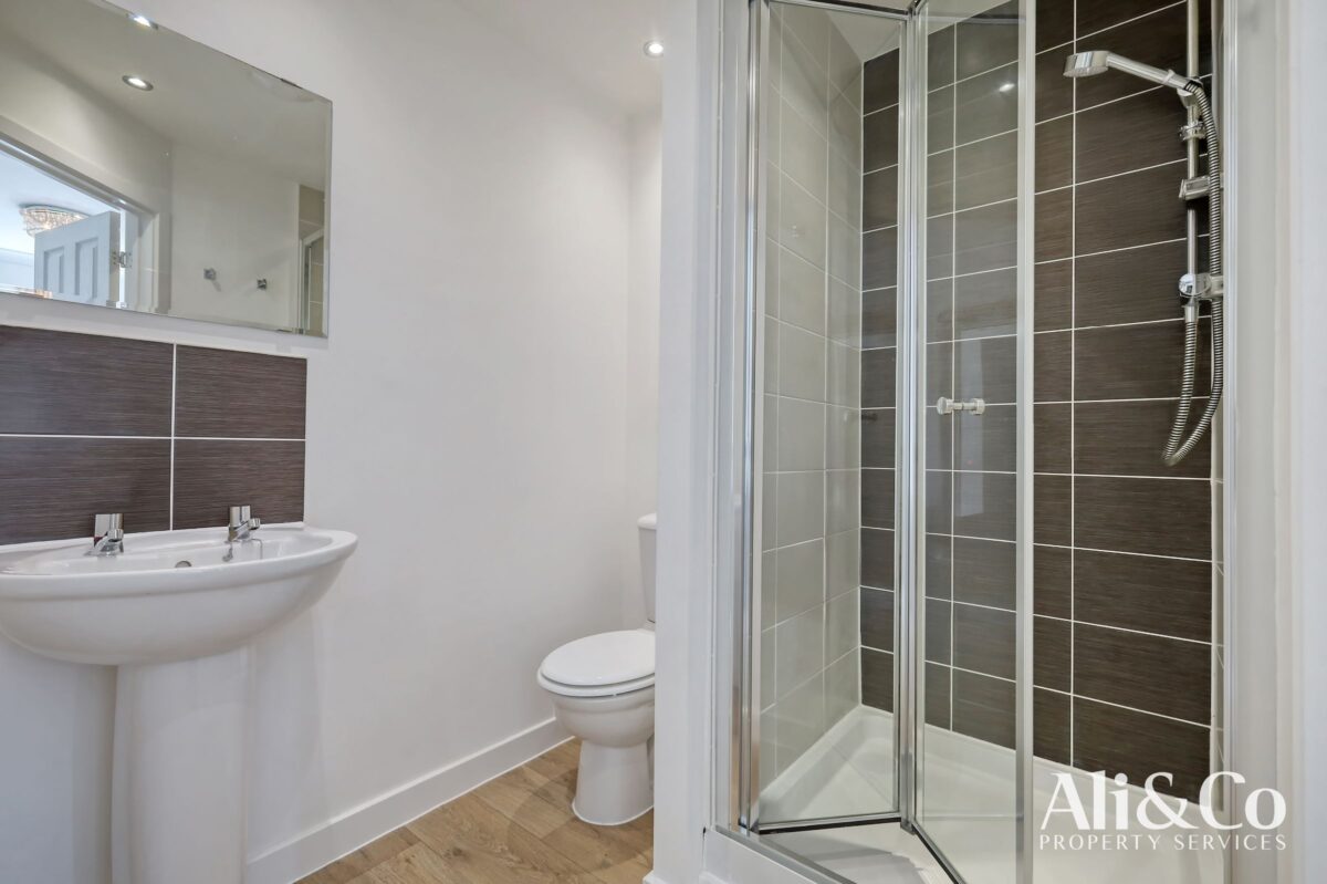 Woodside Close, Grays