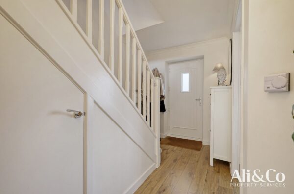 Woodside Close, Grays