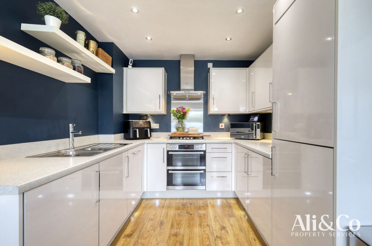 Woodside Close, Grays