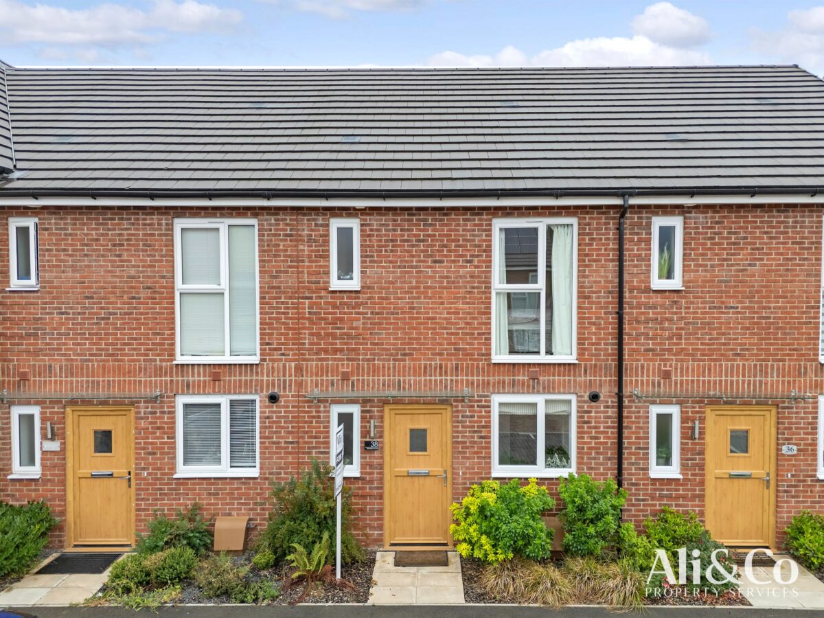 Dovestone Close, Grays