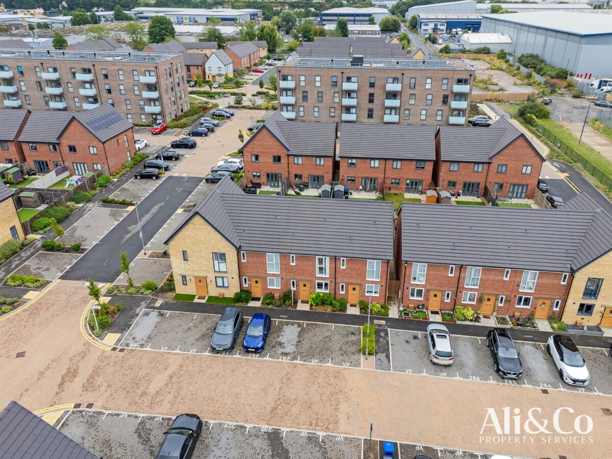 Dovestone Close, Grays