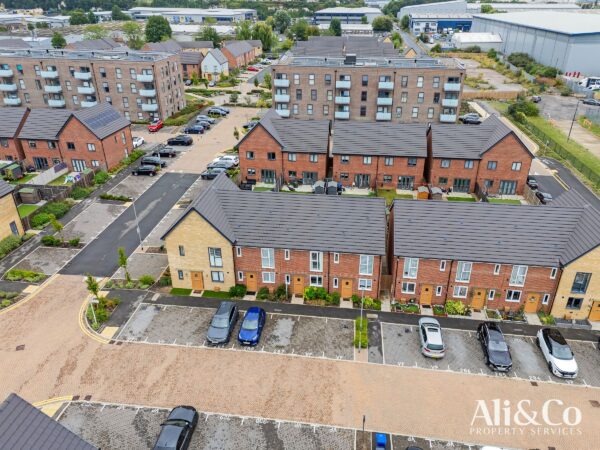 Dovestone Close, Grays