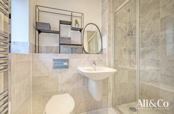 Dovestone Close, Grays