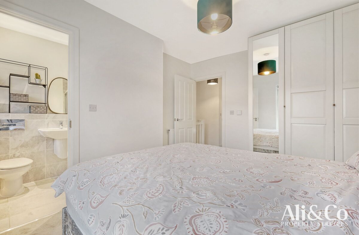 Dovestone Close, Grays