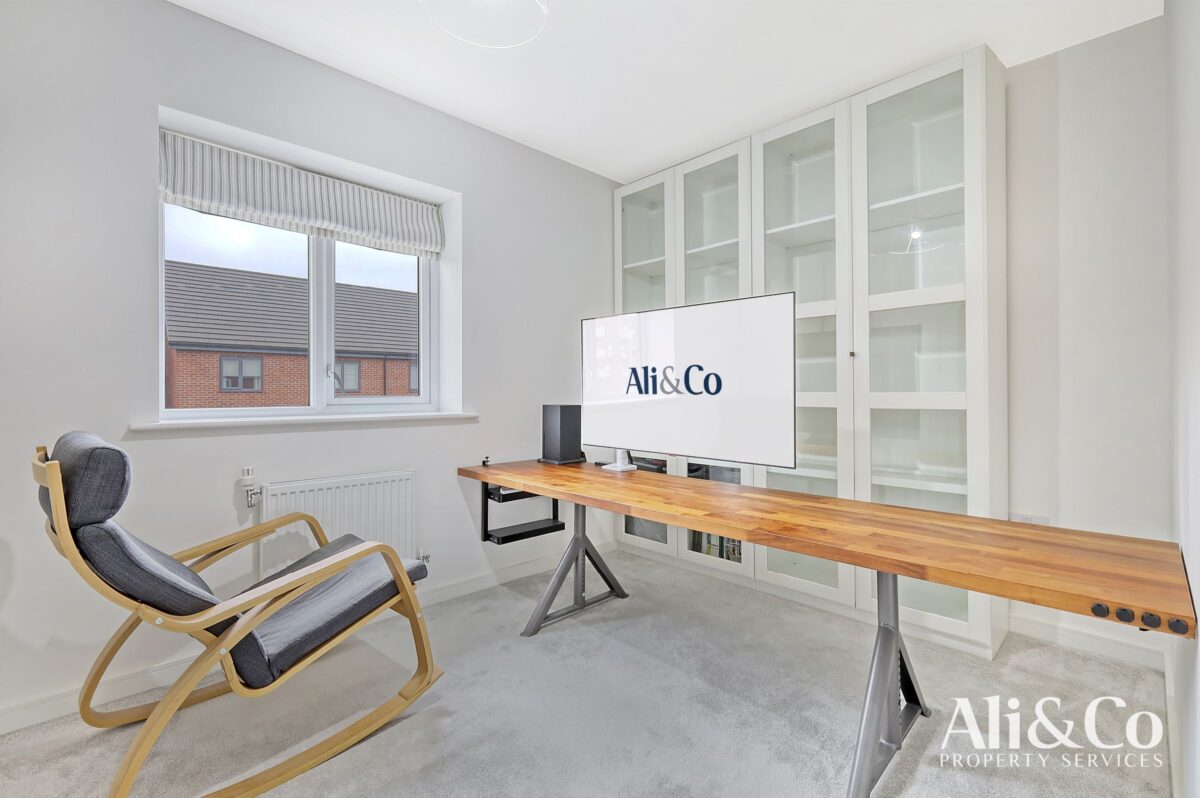 Dovestone Close, Grays