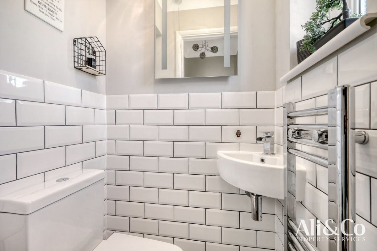 Second Avenue, Stanford-le-Hope