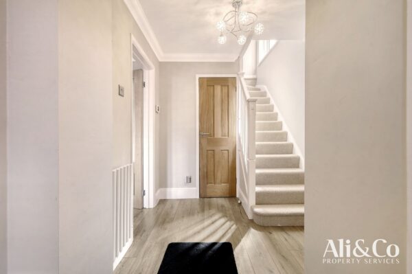 Second Avenue, Stanford-le-Hope