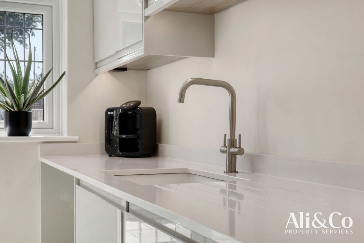 Second Avenue, Stanford-le-Hope