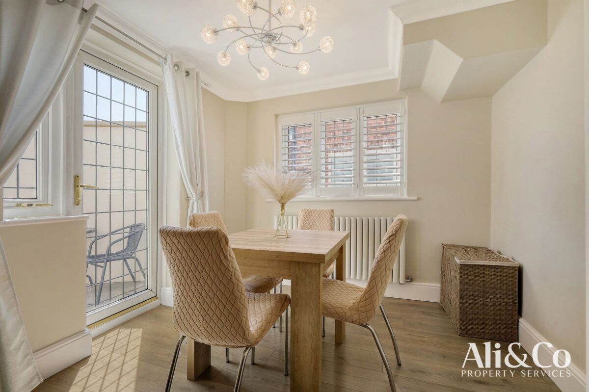 Second Avenue, Stanford-le-Hope