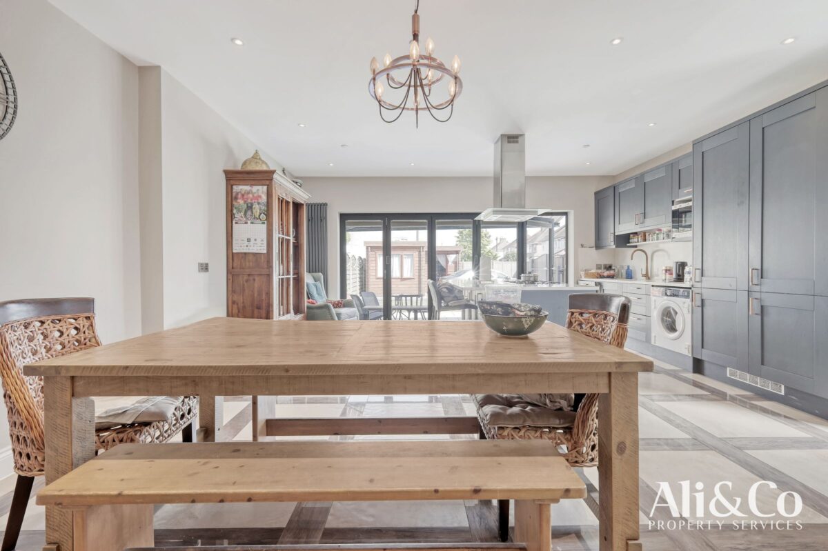 Southend Road, Grays