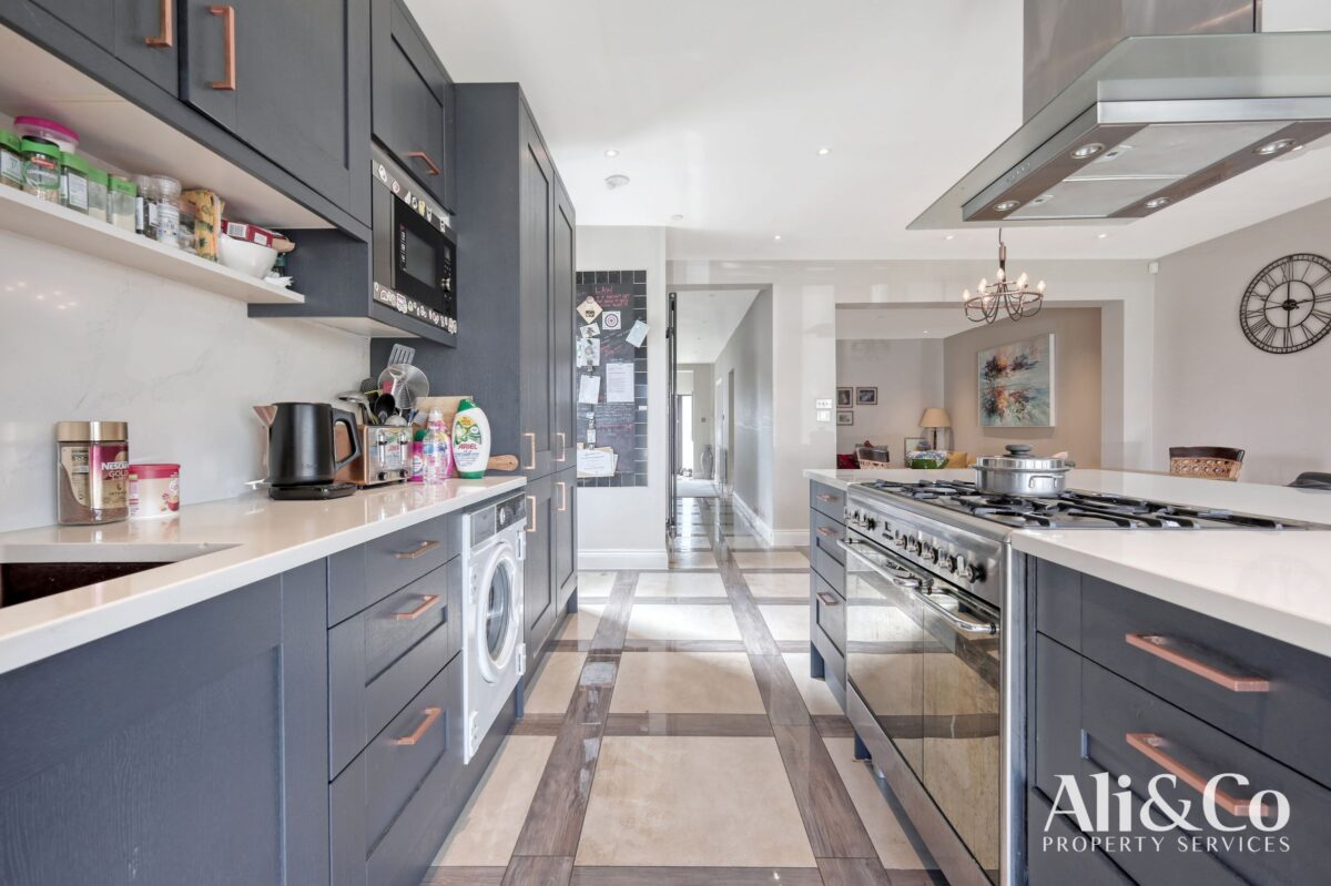 Southend Road, Grays