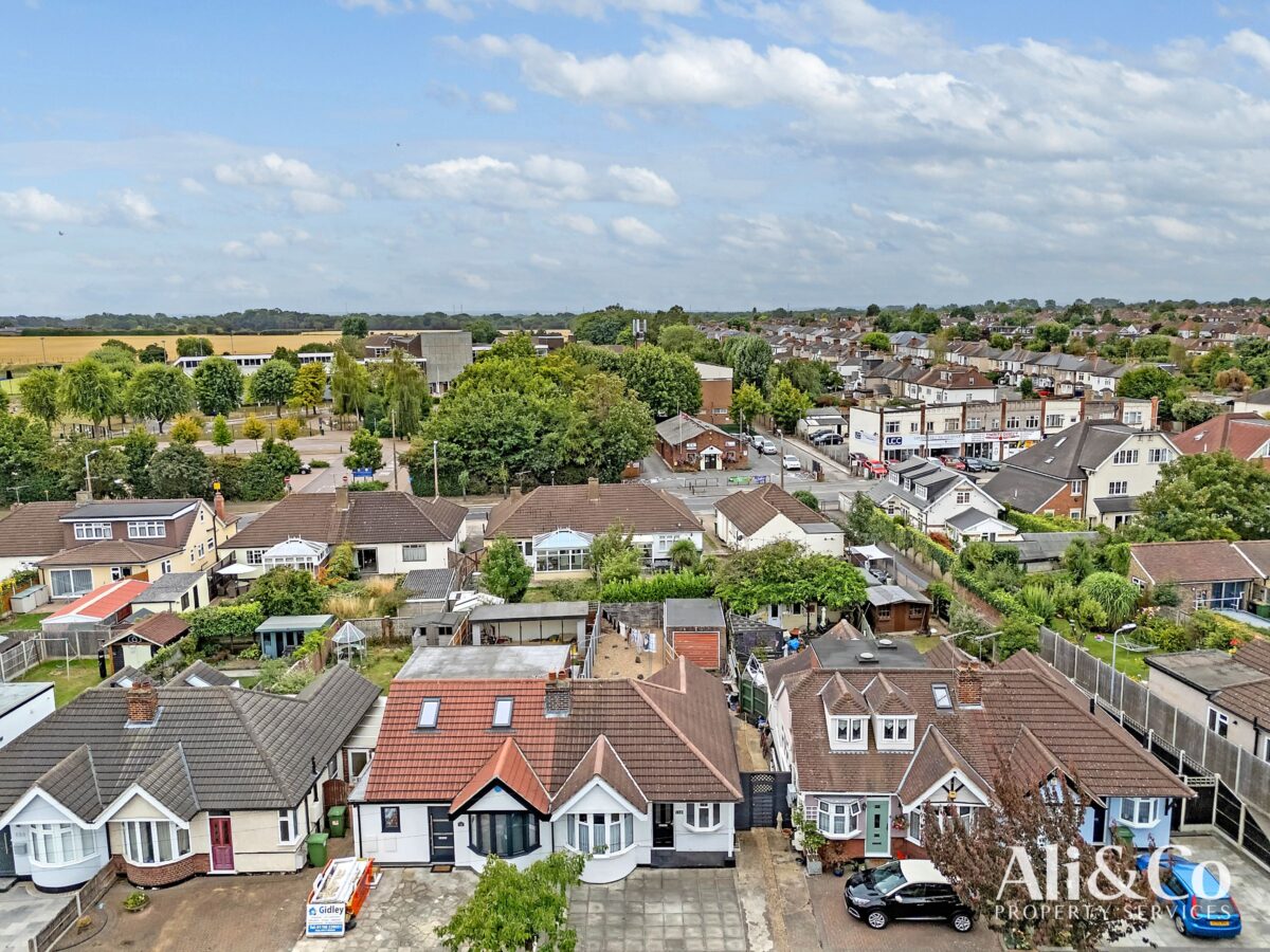 Howard Road, Upminster