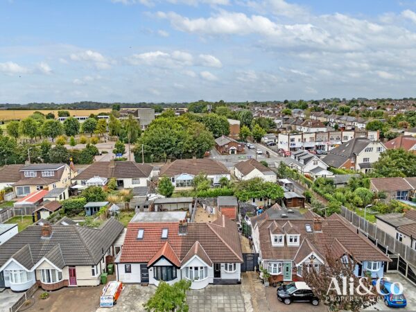 Howard Road, Upminster