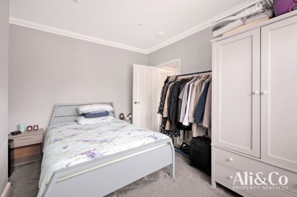 Howard Road, Upminster