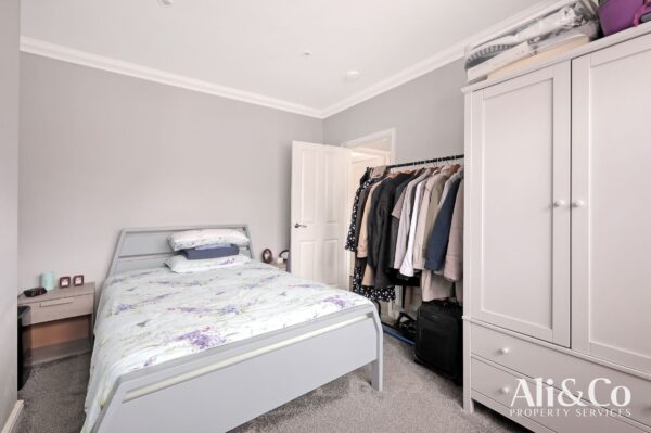 Howard Road, Upminster