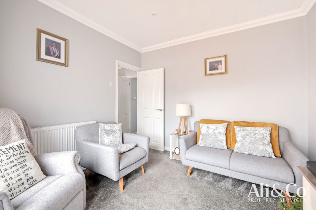 Howard Road, Upminster