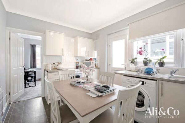 Howard Road, Upminster