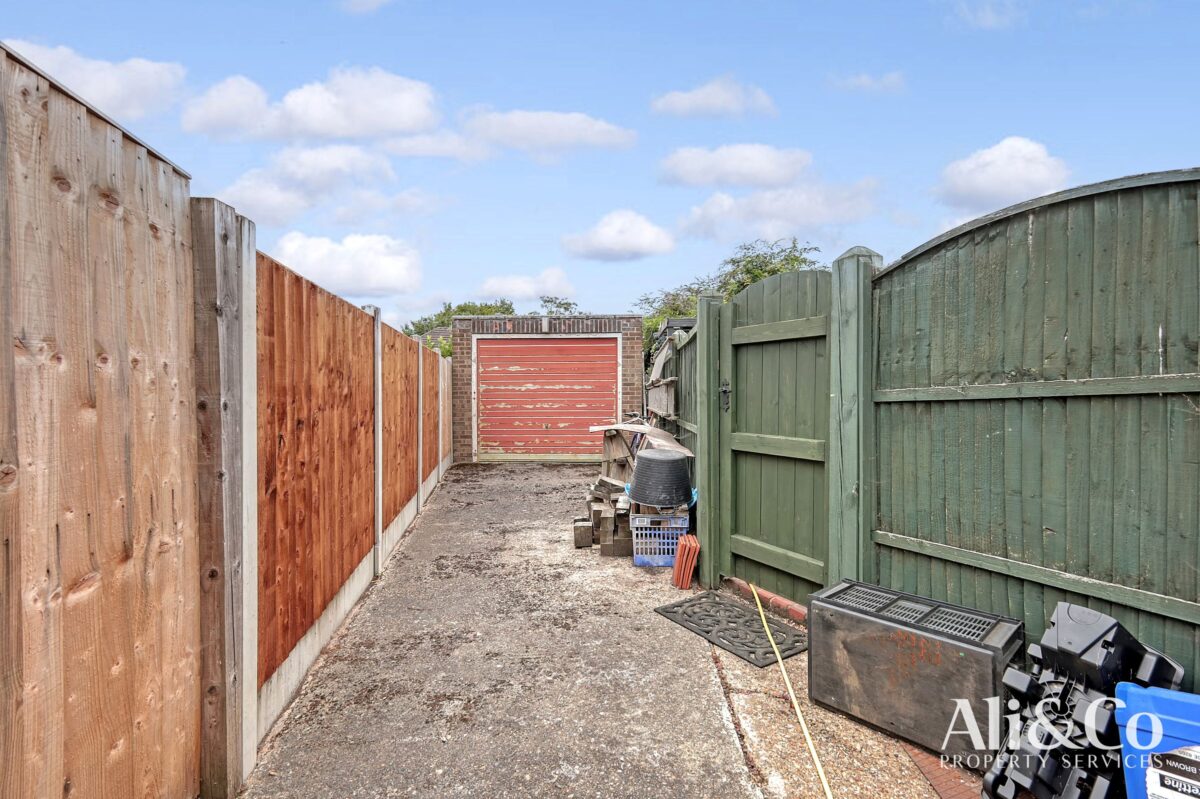 Howard Road, Upminster