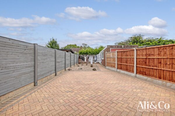 Howard Road, Upminster