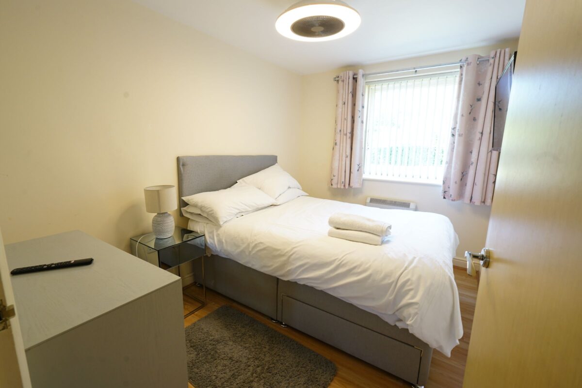 Flat , Kingfisher Heights, Hogg Lane, Grays