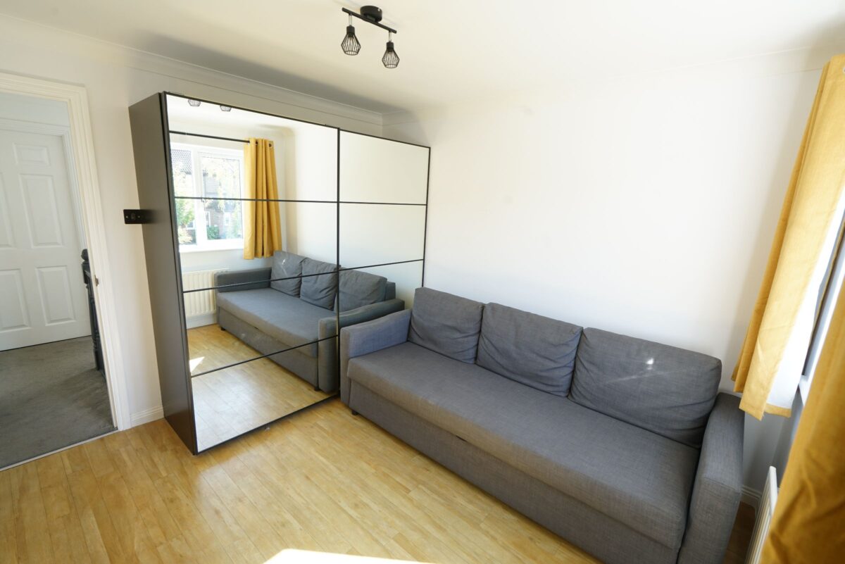 Francisco Close, Chafford Hundred, Grays