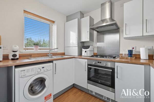 Woodside Close, Grays