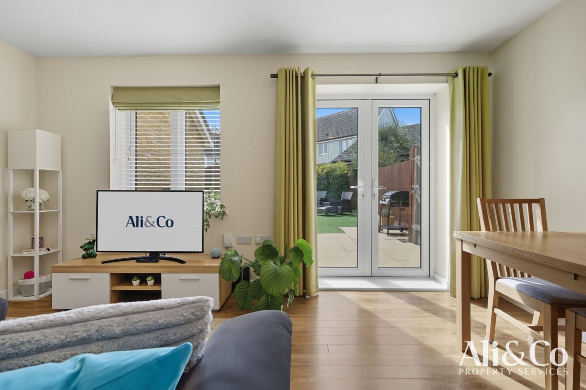 Woodside Close, Grays