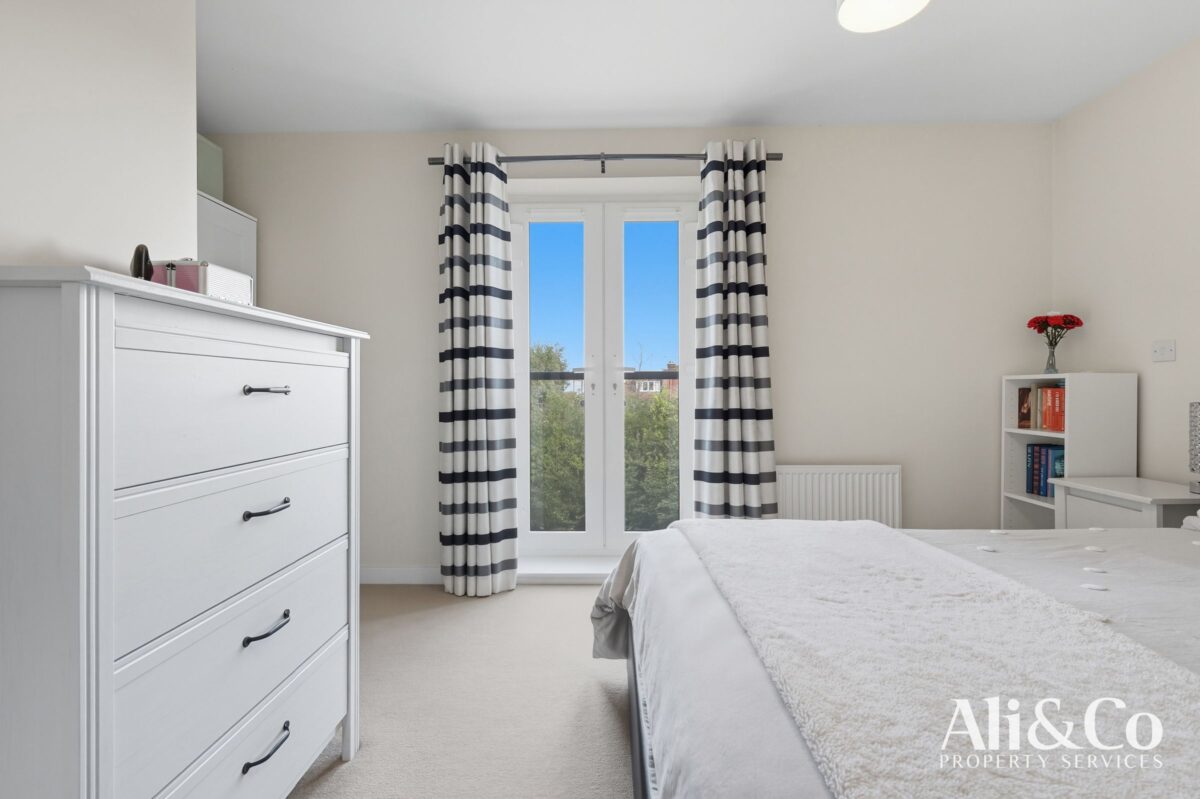 Woodside Close, Grays