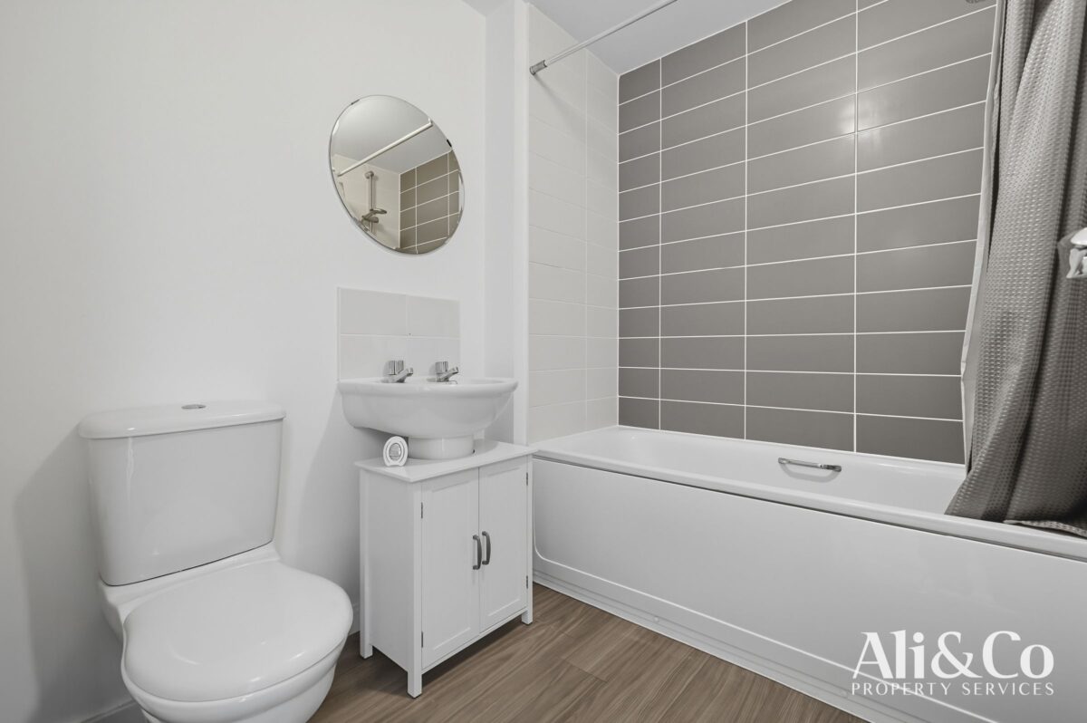 Woodside Close, Grays