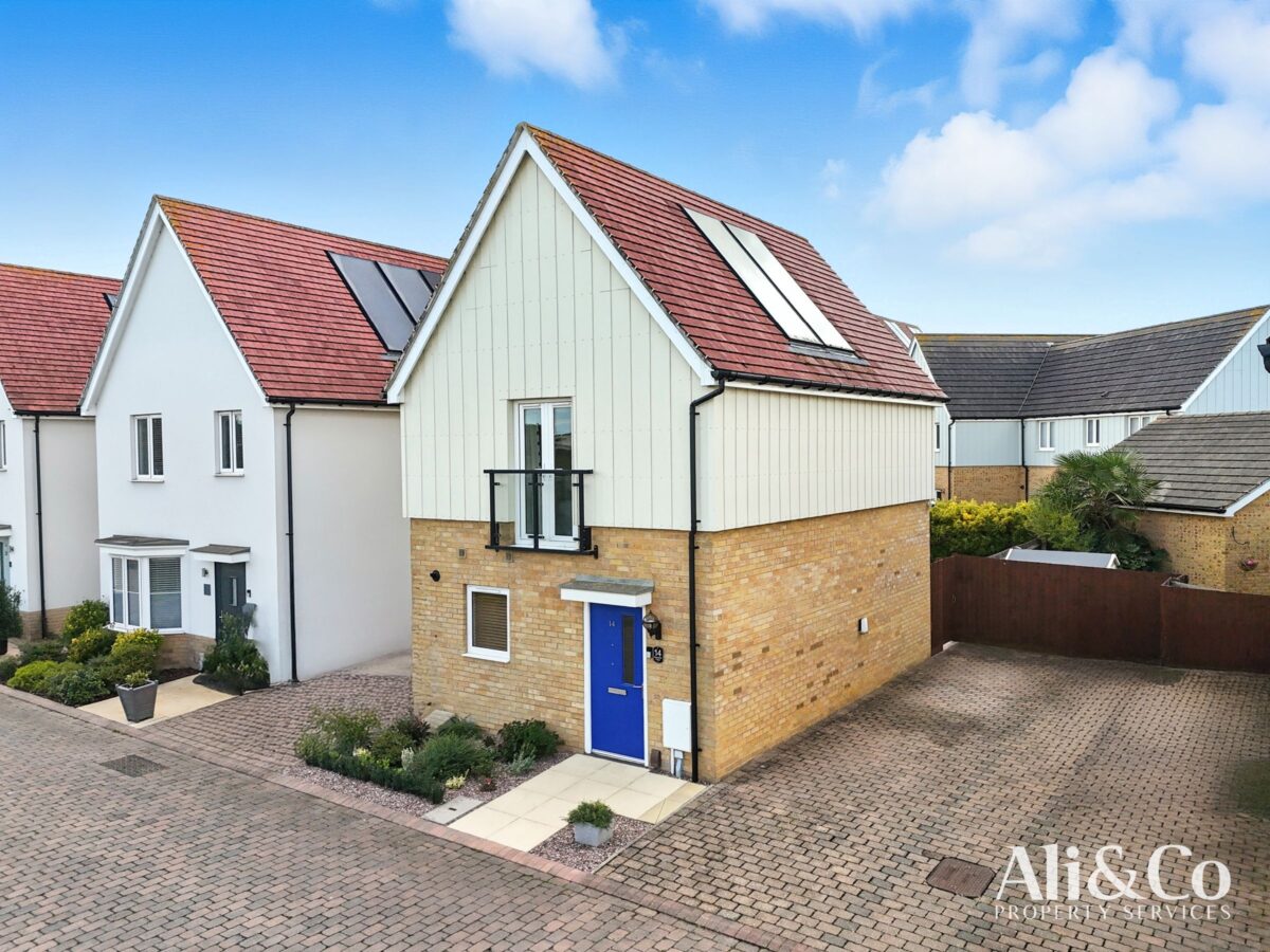 Woodside Close, Grays