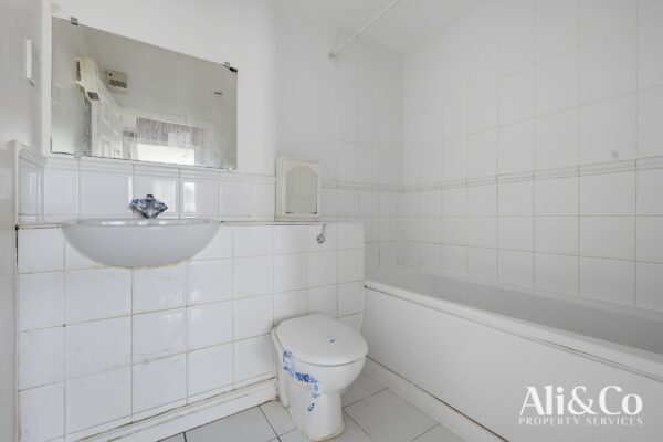 Nightingale Court, Fleming Road, Chafford Hundred, Grays