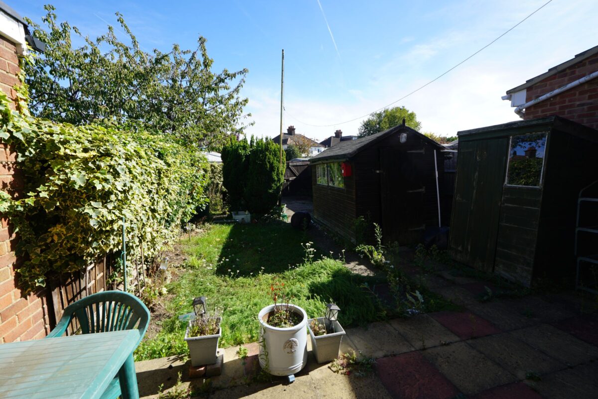 Overcliff Road, Grays