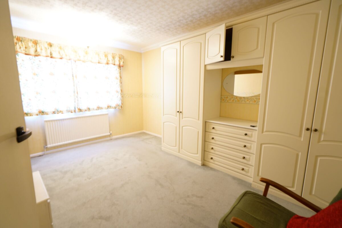 Overcliff Road, Grays