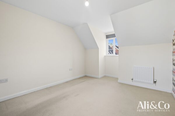 Frobisher Gardens, Chafford Hundred