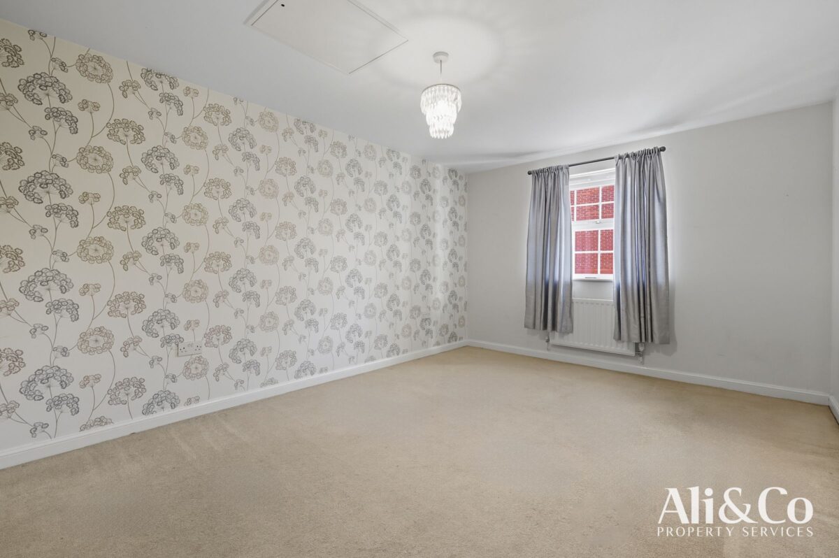 Frobisher Gardens, Chafford Hundred