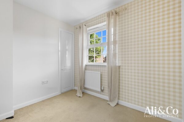 Frobisher Gardens, Chafford Hundred