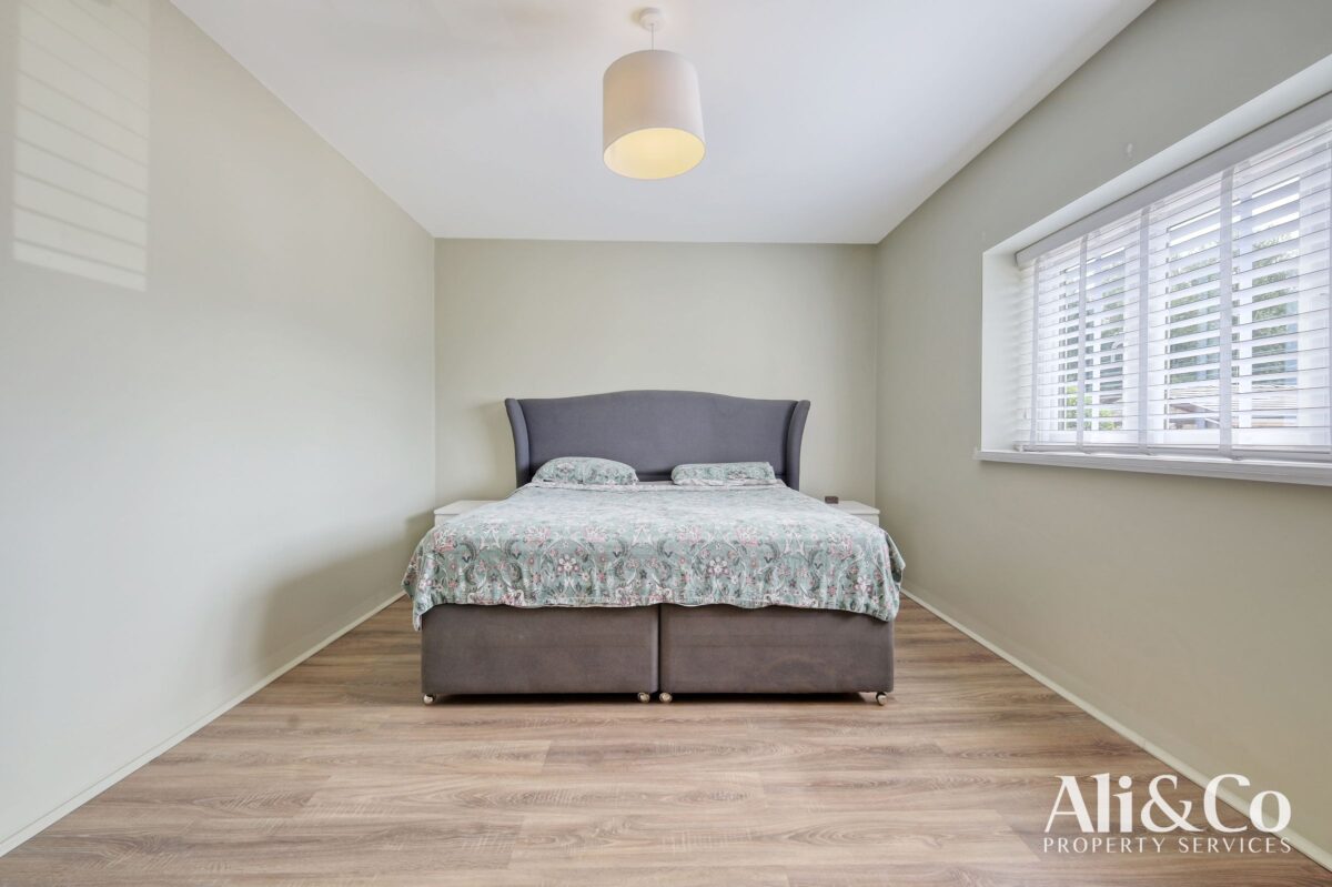 Turners Retreat, Marshfoot Road, Grays