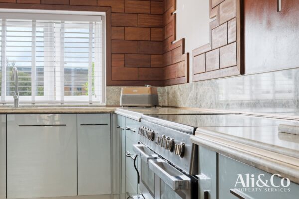 Turners Retreat, Marshfoot Road, Grays