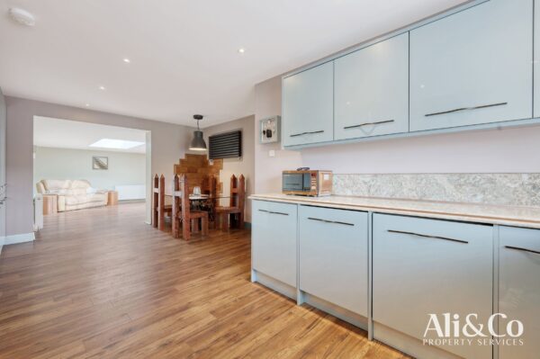 Turners Retreat, Marshfoot Road, Grays