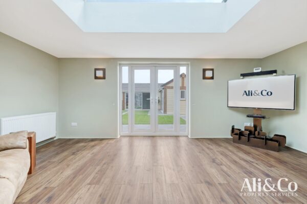 Turners Retreat, Marshfoot Road, Grays