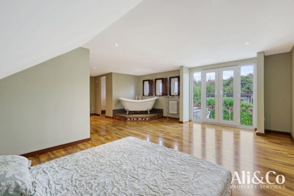 Turners Retreat, Grays