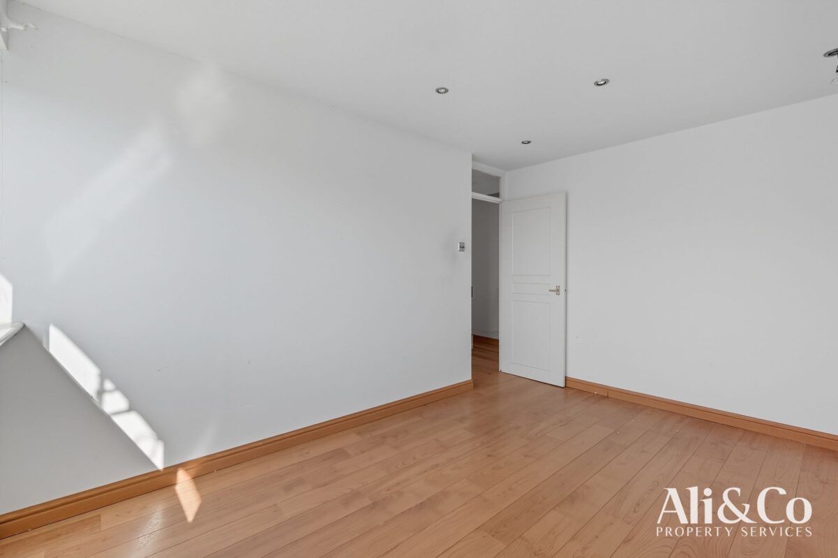 Deben, East Tilbury, Tilbury