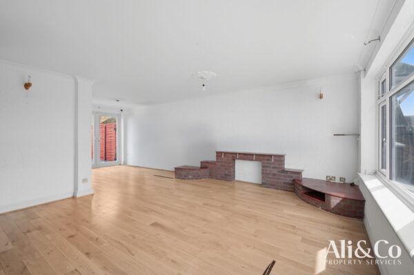 Deben, East Tilbury, Tilbury