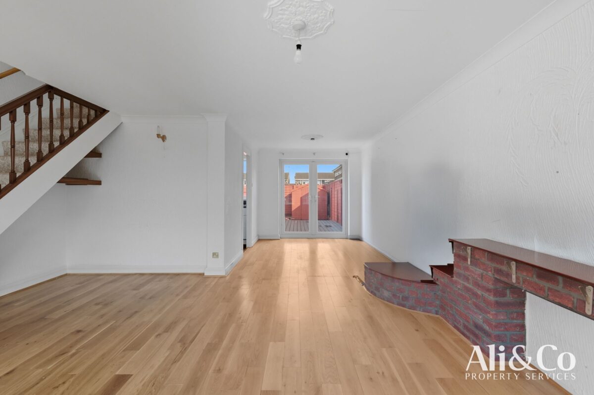 Deben, East Tilbury, Tilbury